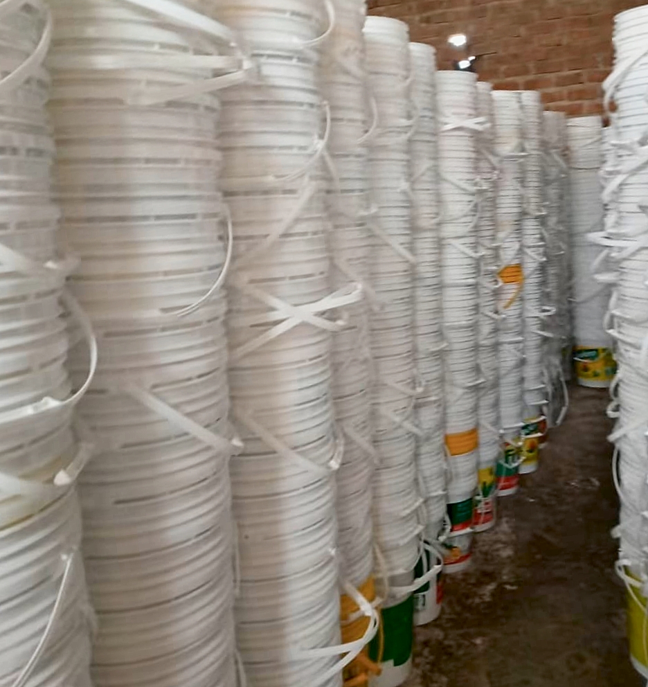 Baldes de aceite de 20 y 18 litros por mayor y menor