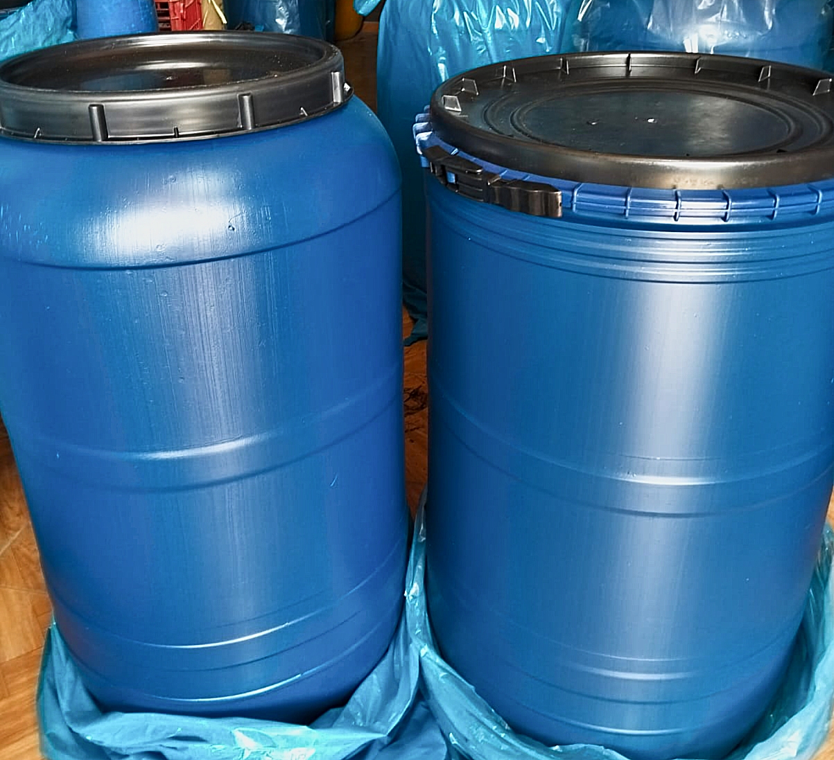 Tanques de 220 litros